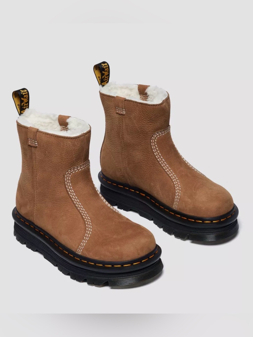 NWOB Women’s Dr. Martens Zebzag Rigger Warm Lined Nubuck Slip-On Boots - Size 11